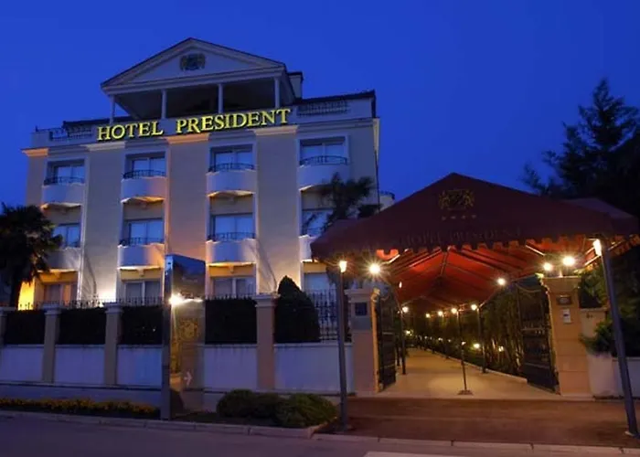 Hotel President
